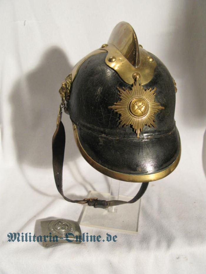 Feuerwehrhelm